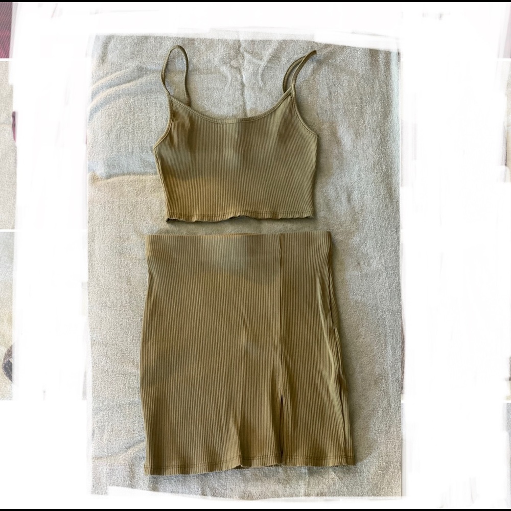 🍒SOLD🍒 NWOT Baddieville Matching Skirt Set✨